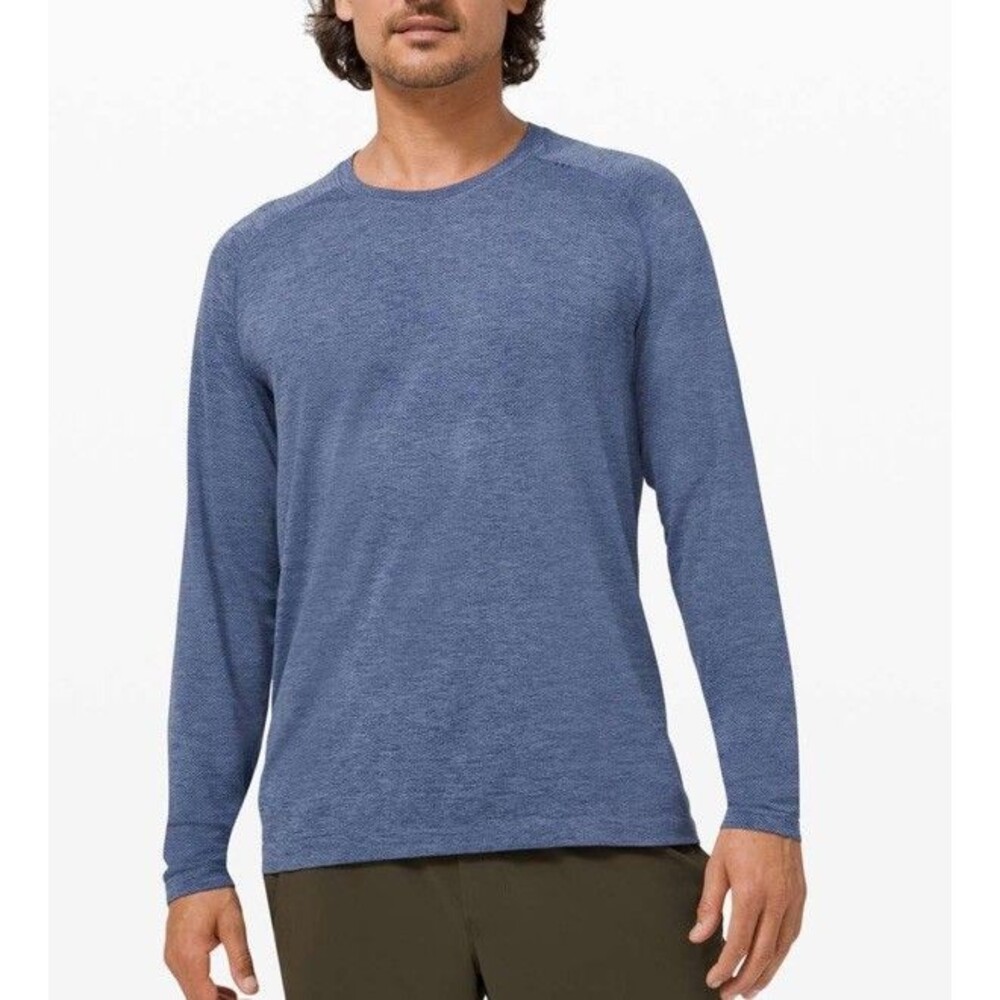 Lululemon Size XS Metal Vent Tech Long Sleeve Shirt Blue